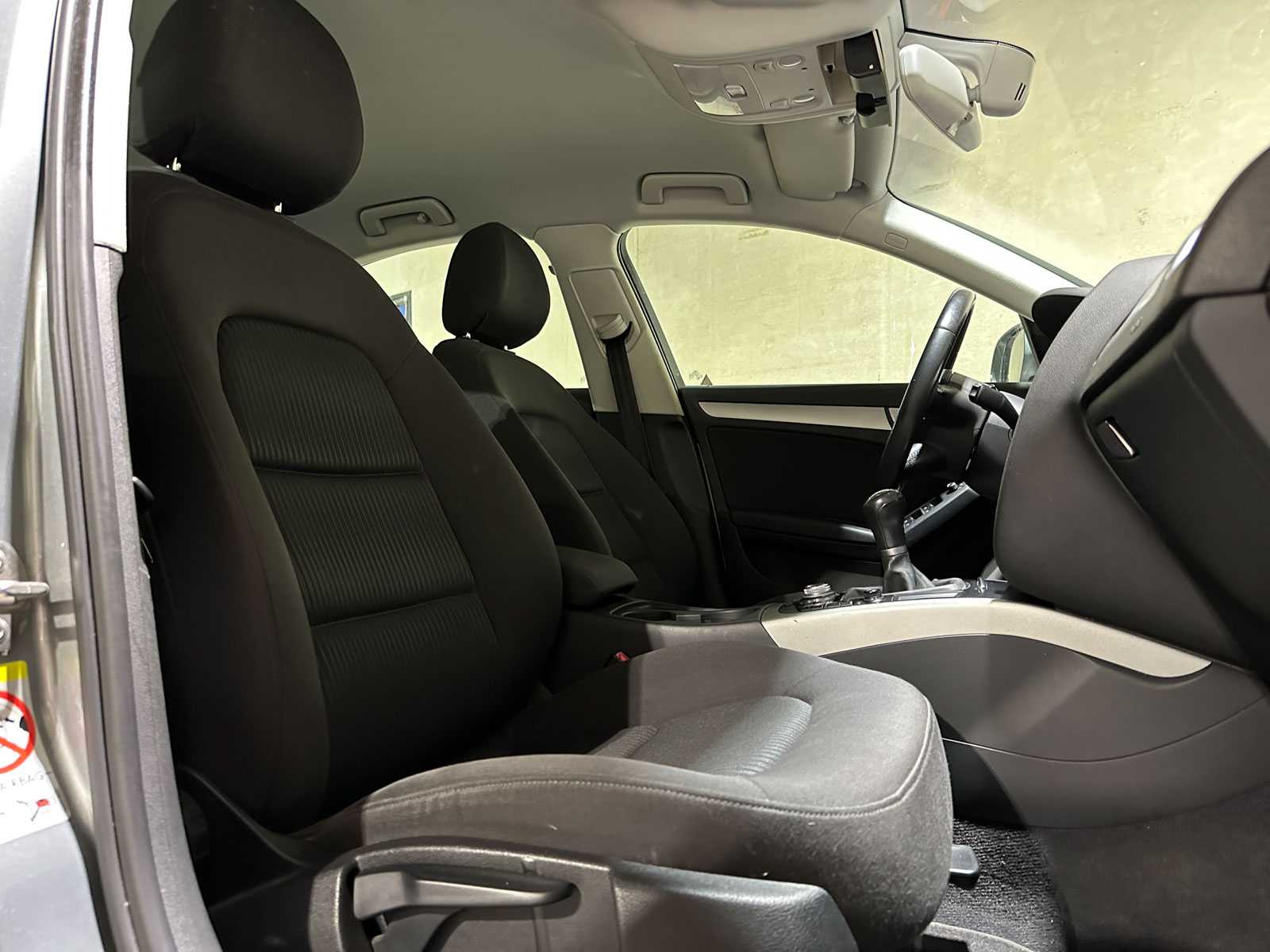 Audi A4 Limousine 1.8 TFSI Pro Line 120pk 2010 (Origineel-NL), 57-LGF-3