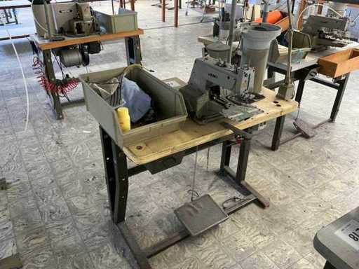 Juki MB 373 Knopfbefestigungsmaschine