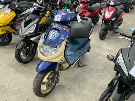 Peugeot Vivacity Scooter dienend voor wisselstukken