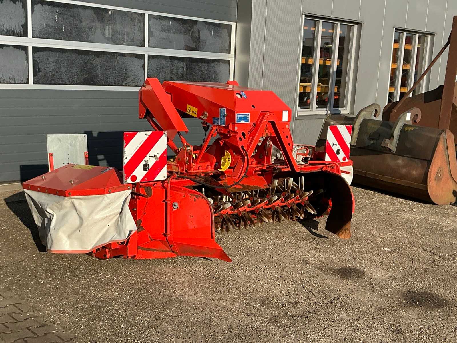 2005 Kuhne FC313F Lift Control Front Mower