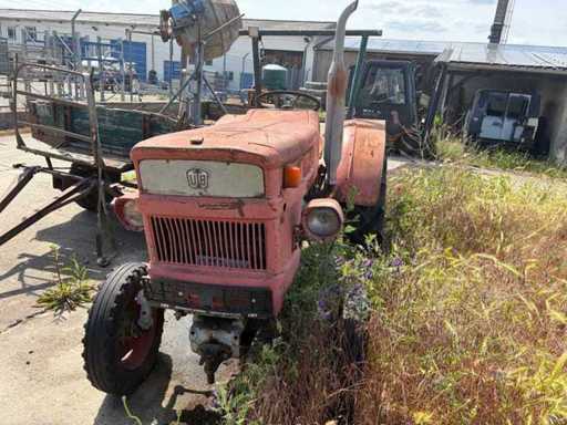 UZINA Tractorul V45 1980