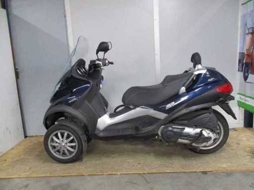 Piaggio MP3 - Scooter triciclo - 400ie - Moto