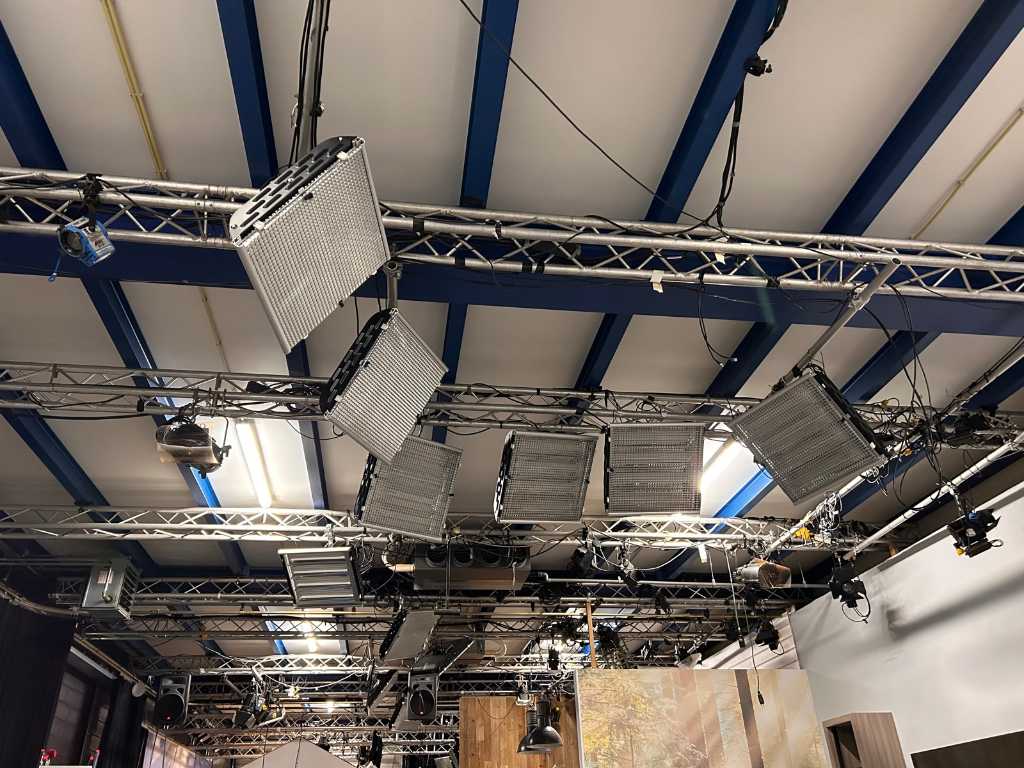 Professionele - Licht en audio - Studio plaffond v.v. besturing
