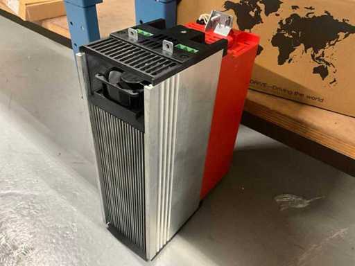 SEW-Eurodrive MOVITRAC MC07B0075-5A3-4-00 Frequency converter