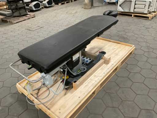 Masa de operație Oakworks