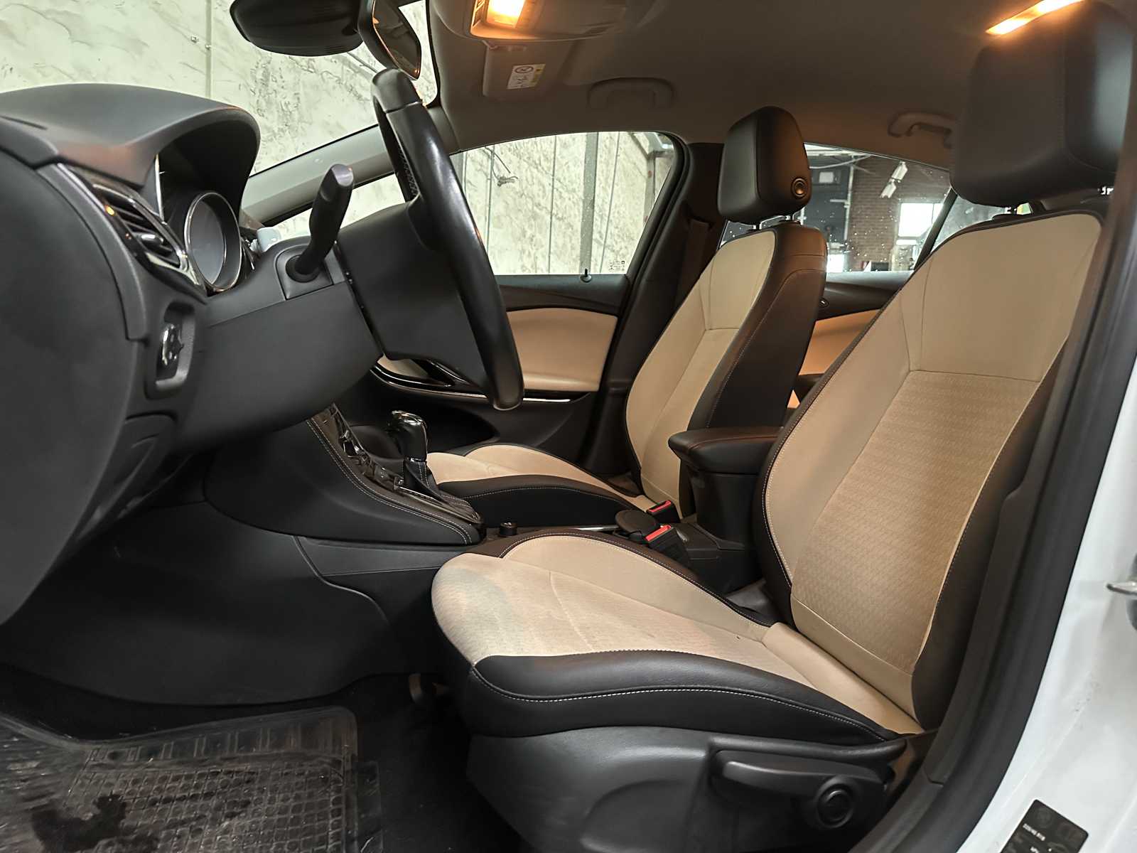 Opel Astra 1.6 CDTI Edition 136pk 2016, HFF-21-V