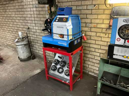 2017 Finn Power P20 Hydraulik-Schlauchpresse