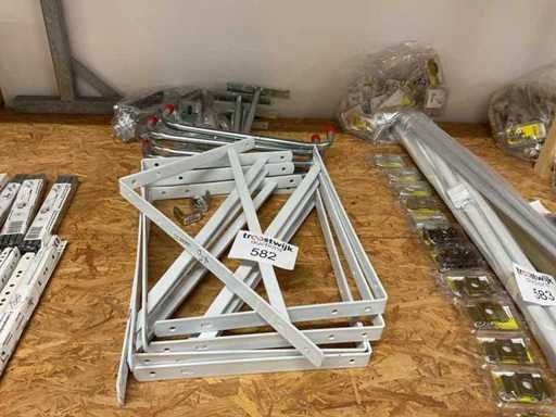 1 lotto di supporti rinforzati per mensole; staffe sospese; Quadrati