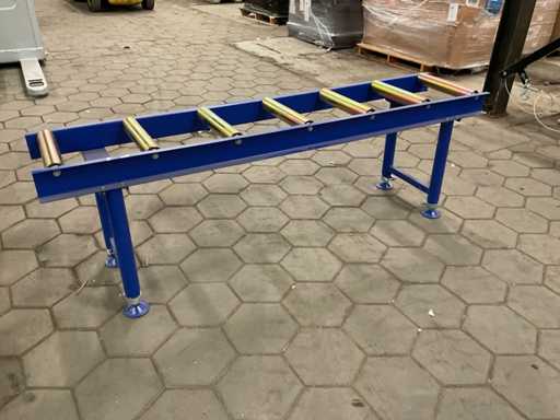 Roller conveyor