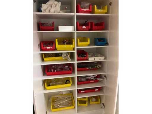Diverse glaswerken en accessoires