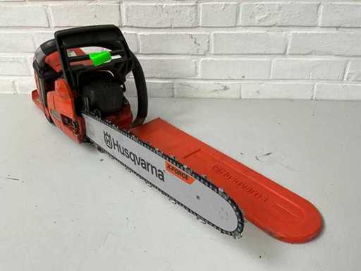 Ferăstrău cu lanț motorizat Husqvarna 555