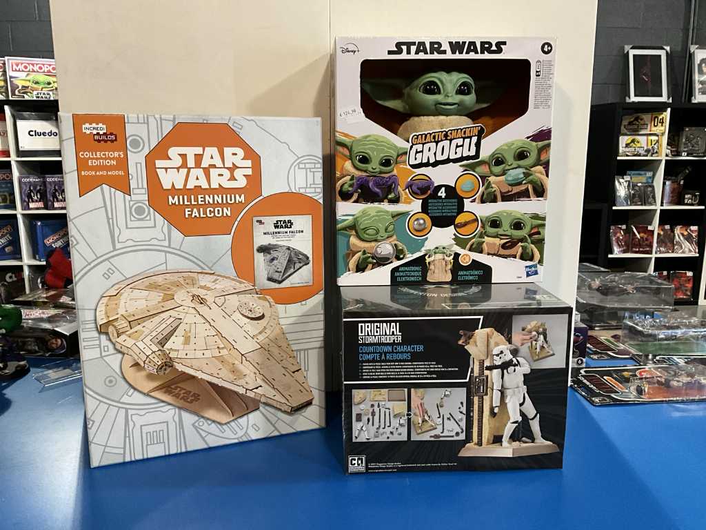 3x STAR WARS Collectible