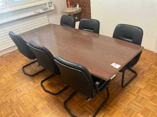 Conferentietafel met 6 stoelen