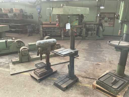 Column drilling machine