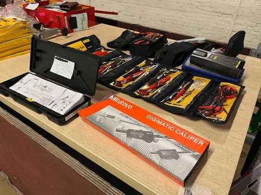 Stanley, Mitutoyo, FLUKE – Sprzęt pomiarowy i testowy (11x)