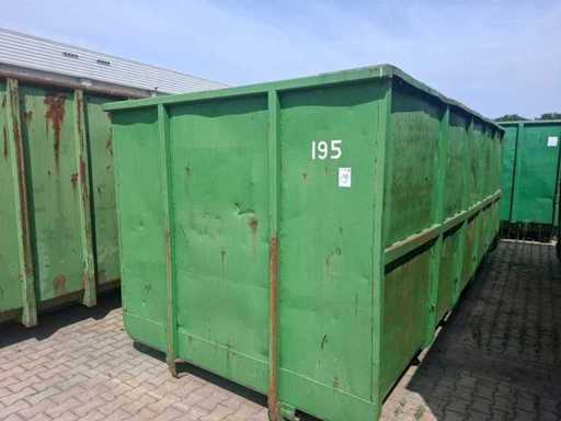 Cablu deschis la ieșirea containerului
