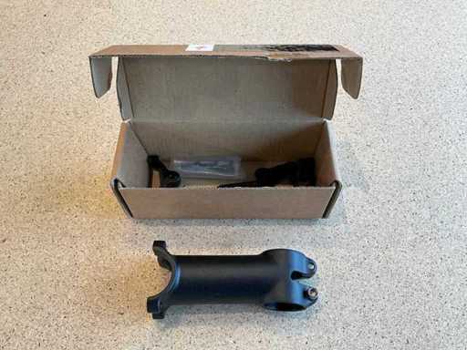 Specialized Vado stem with display en light mount 31.8x90 7D