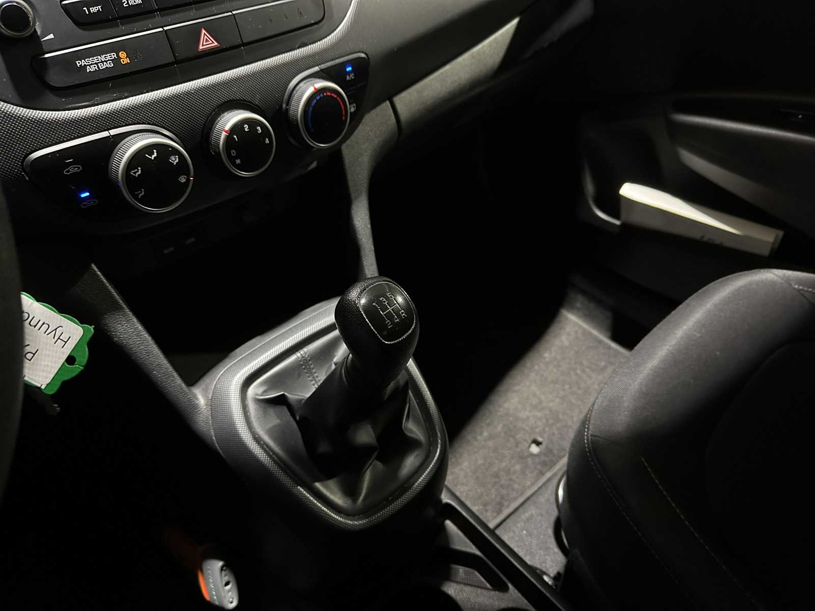 Hyundai i10 1.0i i-Motion 67pk 2018 (Origineel-NL), PX-587-K