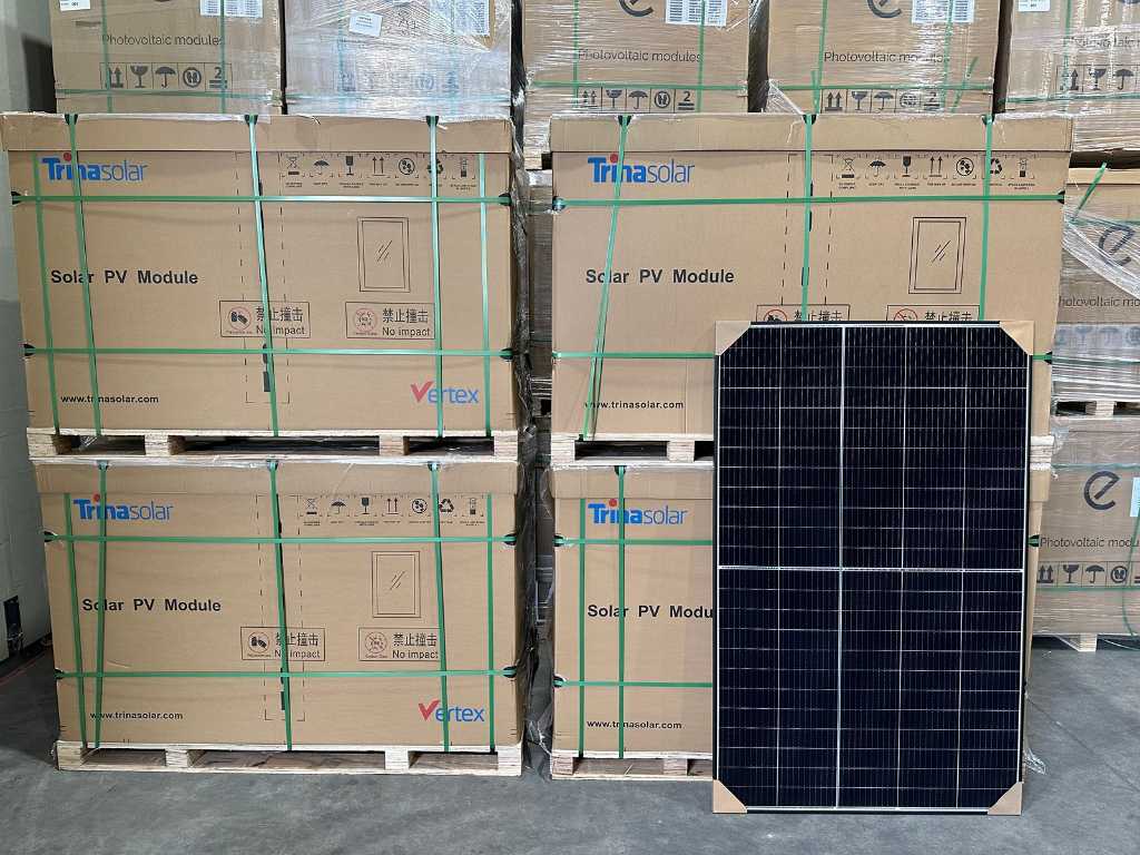 Trina Solar - set of 144 black (405 wp) solar panels