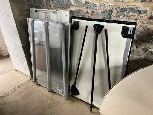 Divers paperboards (3x)