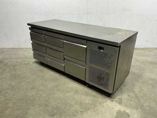 IL - Banc de lucru refrigerat