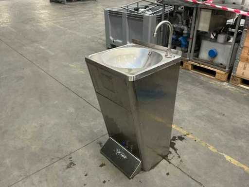 Mobilna stalowa jednostka do mycia rąk / kolumna do mycia ręcznego (18x)