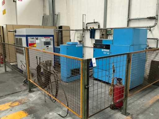 Sistema compressore primario con ausiliario ed essiccatore