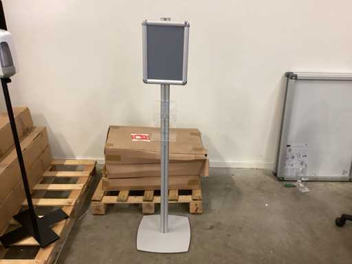 Manutan Information display with brochure holder (4x)