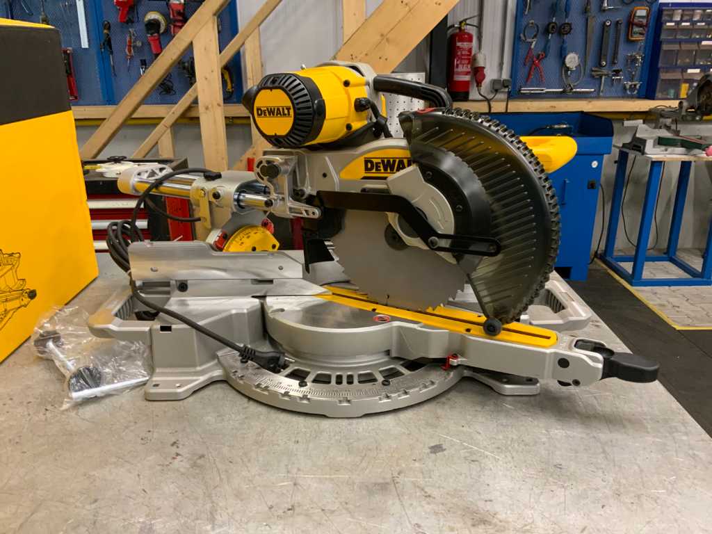 Dws727 dewalt 2024