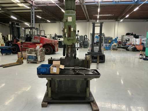 Column drilling machine