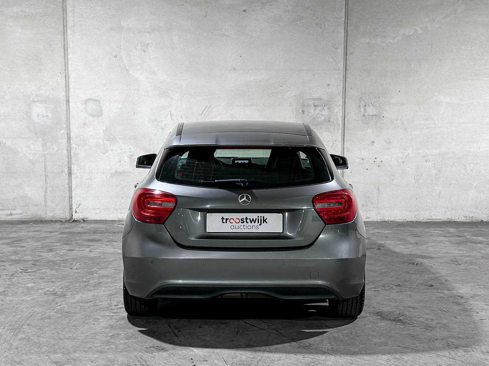 Mercedes-Benz A180 4U3 A-klasse 121pk 2013 (Origineel-NL), 8-SRR-41