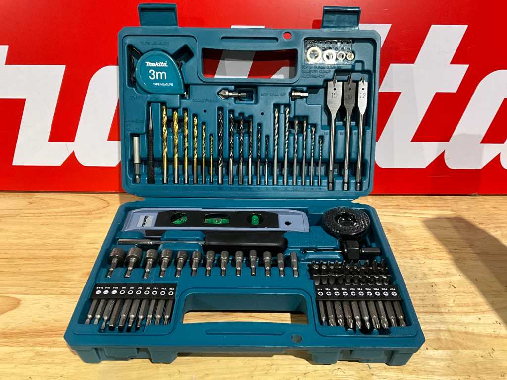 Makita tool kit deals hot sale