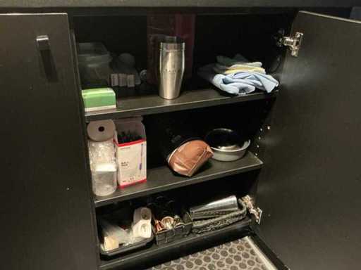 Un număr mic de materiale pentru catering