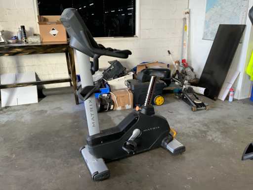 Matrix U3x uprightbike Home Trainer