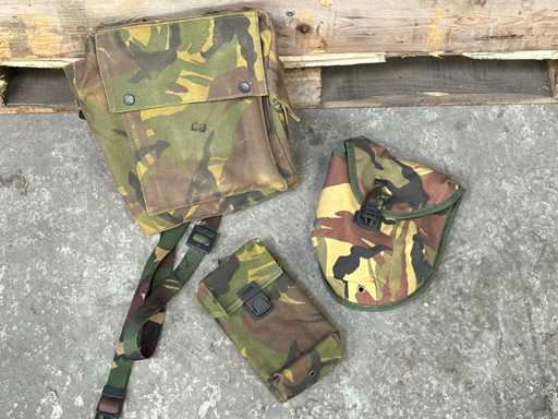 Batch of various army bags