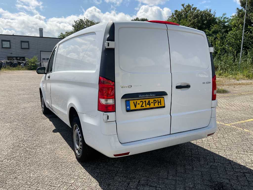 mercedes vito commercial