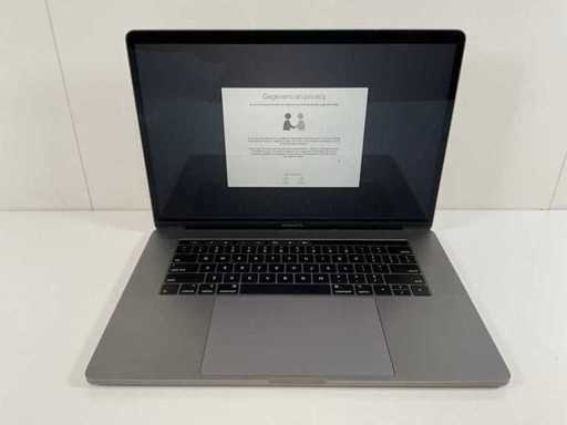 Apple MacBook Pro 15.4", Core(TM) i9 8th Gen, 32 GB RAM, 500 GB NVMe, AMD Radeon Pro 560X 4GB Laptop