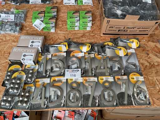 1 x partij huisnummers; kapstokken