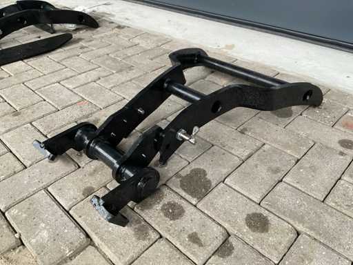 Valtra N3 series Bonnet protector