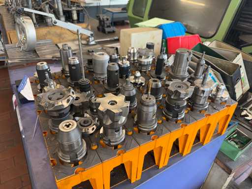   Porte-outils Lot SK 40