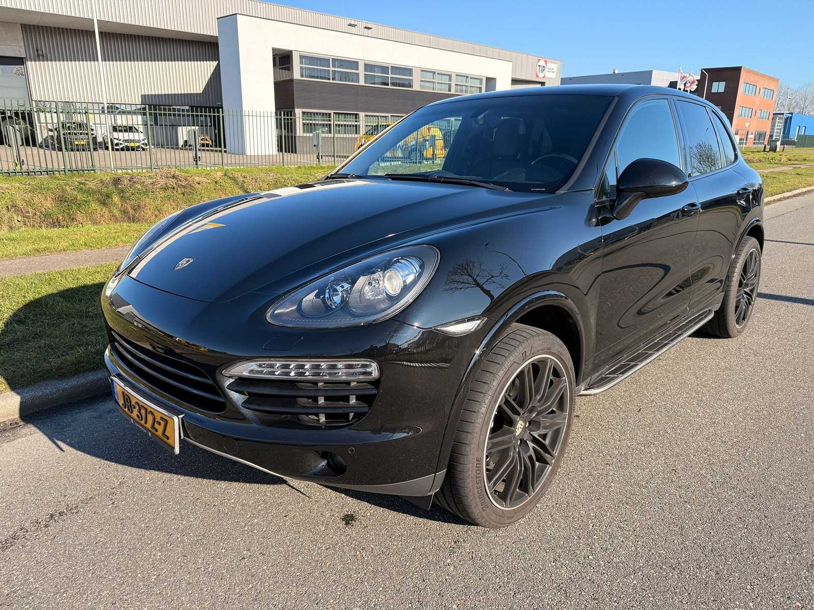 Porsche – Cayenne S – 4.2 V8 Diesel – 3.5T Towbar – Passenger car
