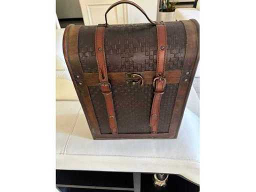 Boîte cadeau de luxe en bois avec 3 vins Kressmann 2001