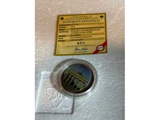 2€ coin gold-plated with federal state colour motifs Berlin Brandenburg Gate