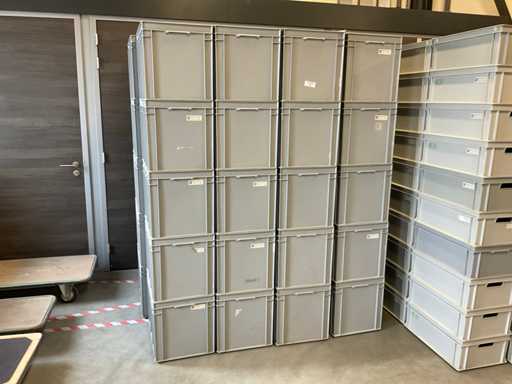 English Stacking crates (40x)