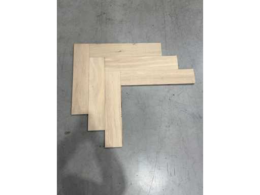 40,8 m2 meerlagen visgraat parket Pyramid