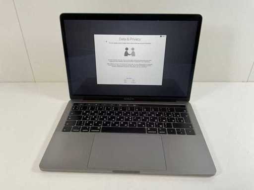 Apple MacBook Pro 13.3", QuadCore i5, 16 GB RAM, 512 GB NVMe Laptop