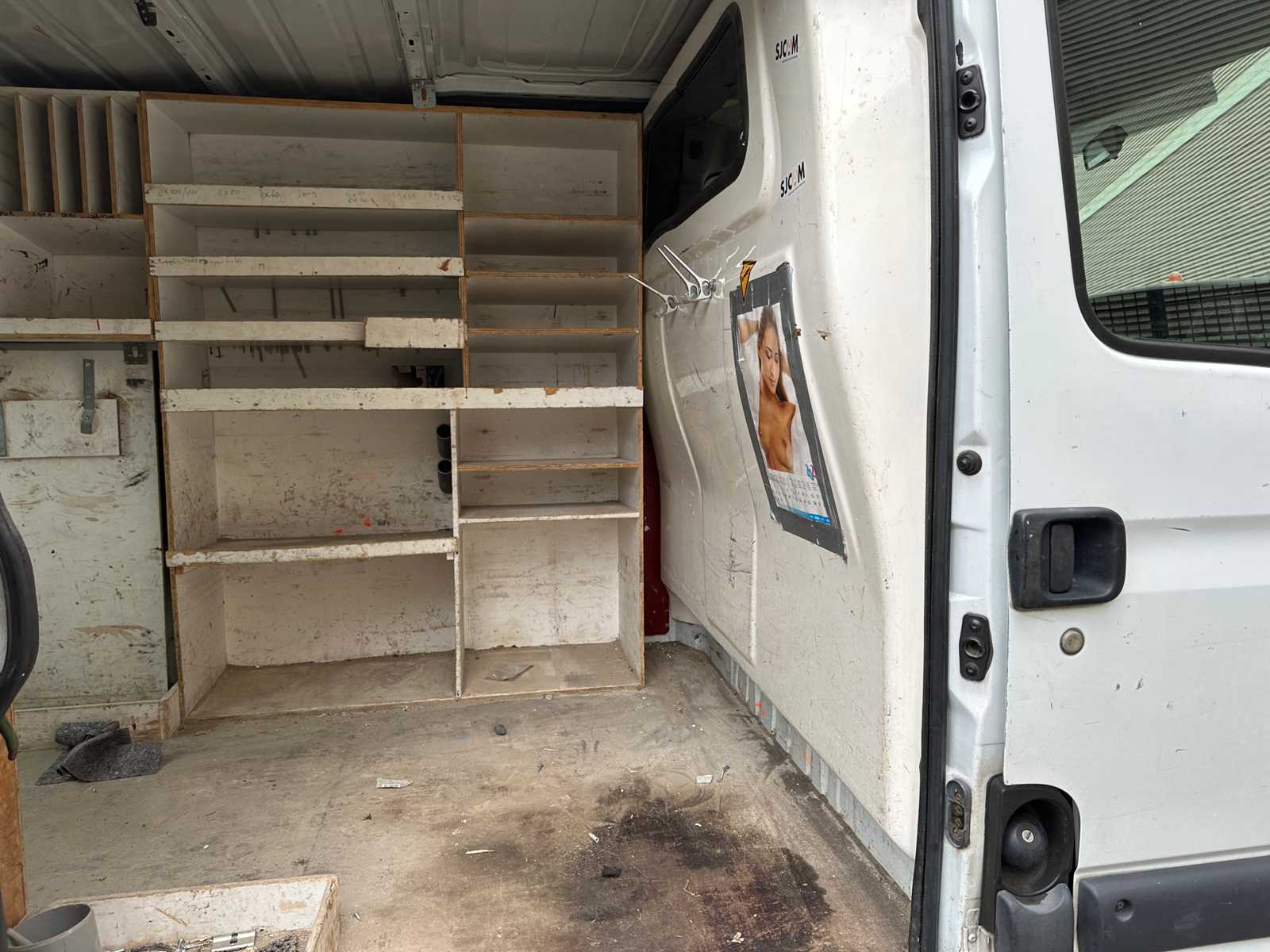 Renault Master T28 2.5dCi 114hp 2006, 23-BZ-XL Youngtimer