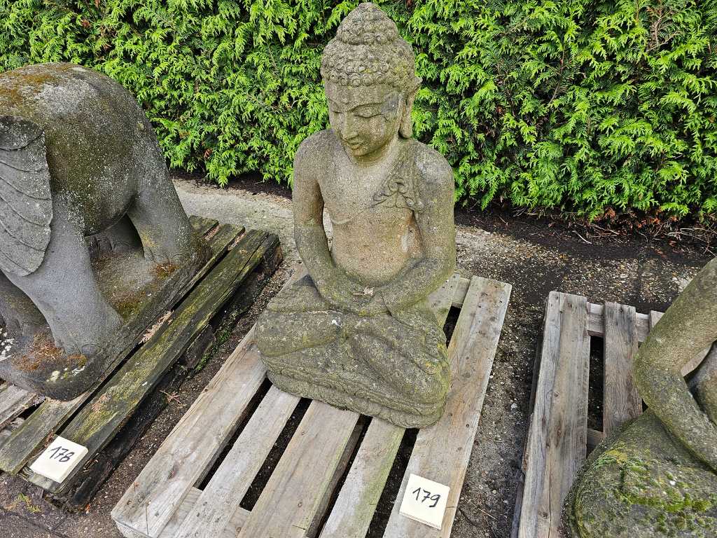 Sculpture de jardin Bouddha balinais assis pierre de lave H100cm