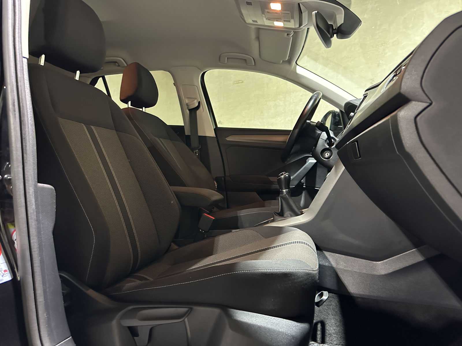 Volkswagen T-Roc 1.0 TSI Style Business 116pk 2020 (Origineel-NL), H-006-NL