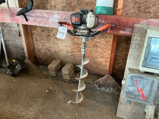 2016 Timberpro TT-GD520-2 Auger Petrol